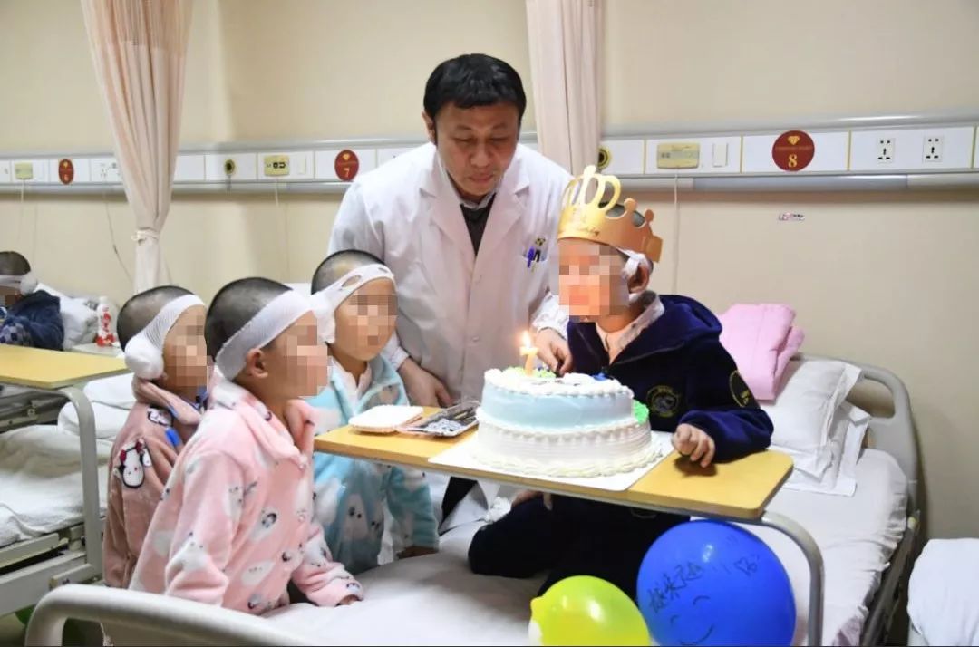 今天我7周岁了，终于可以摆脱”小耳朵“了